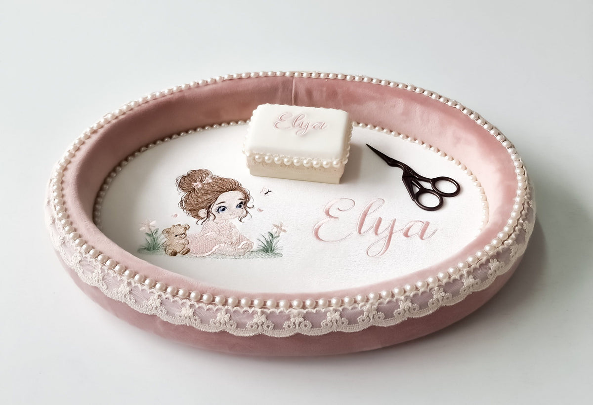 Set aniversar Velvet Elya-Tavita mot Fetite