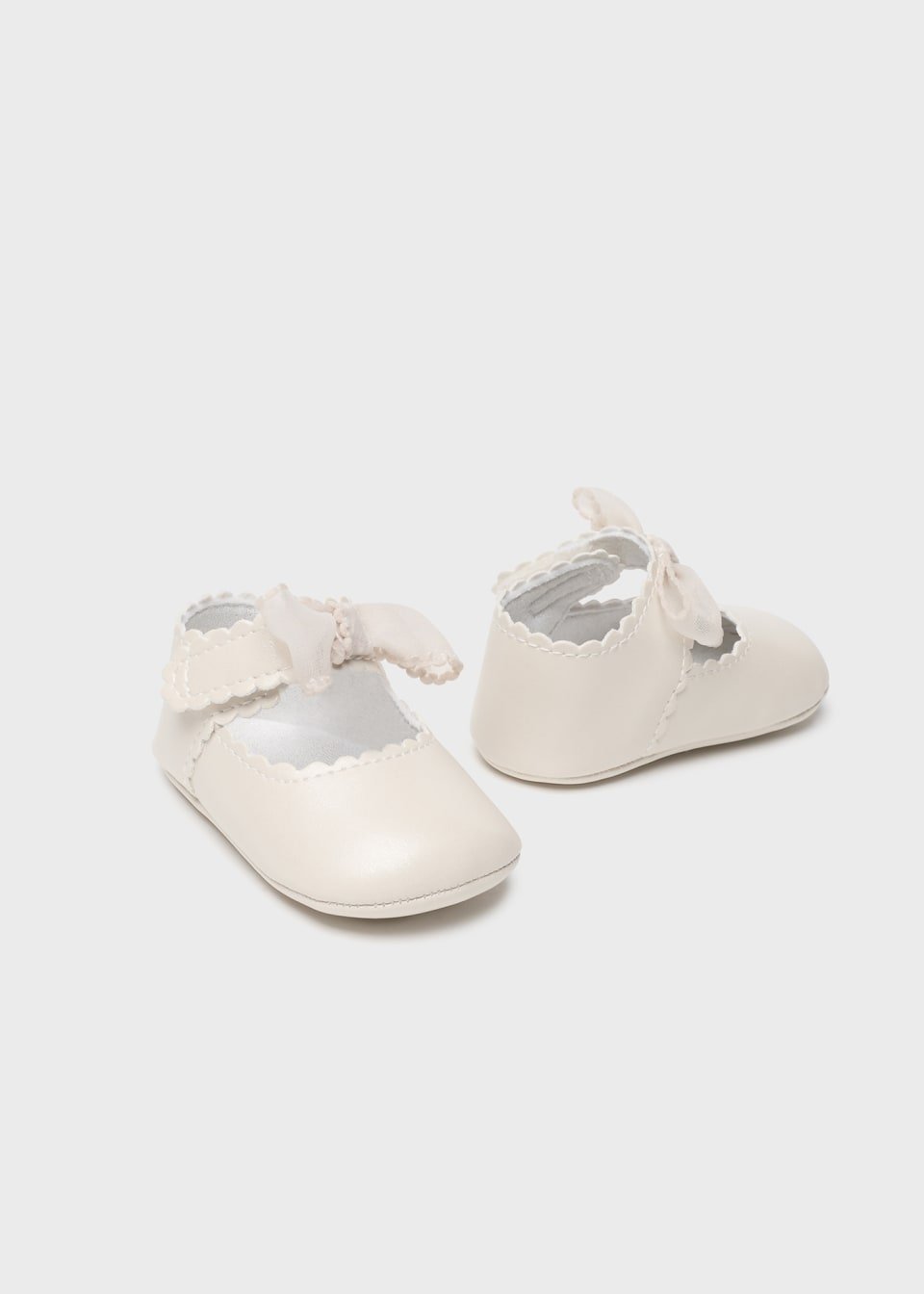 Pantofi botez fete cu floare Off-White