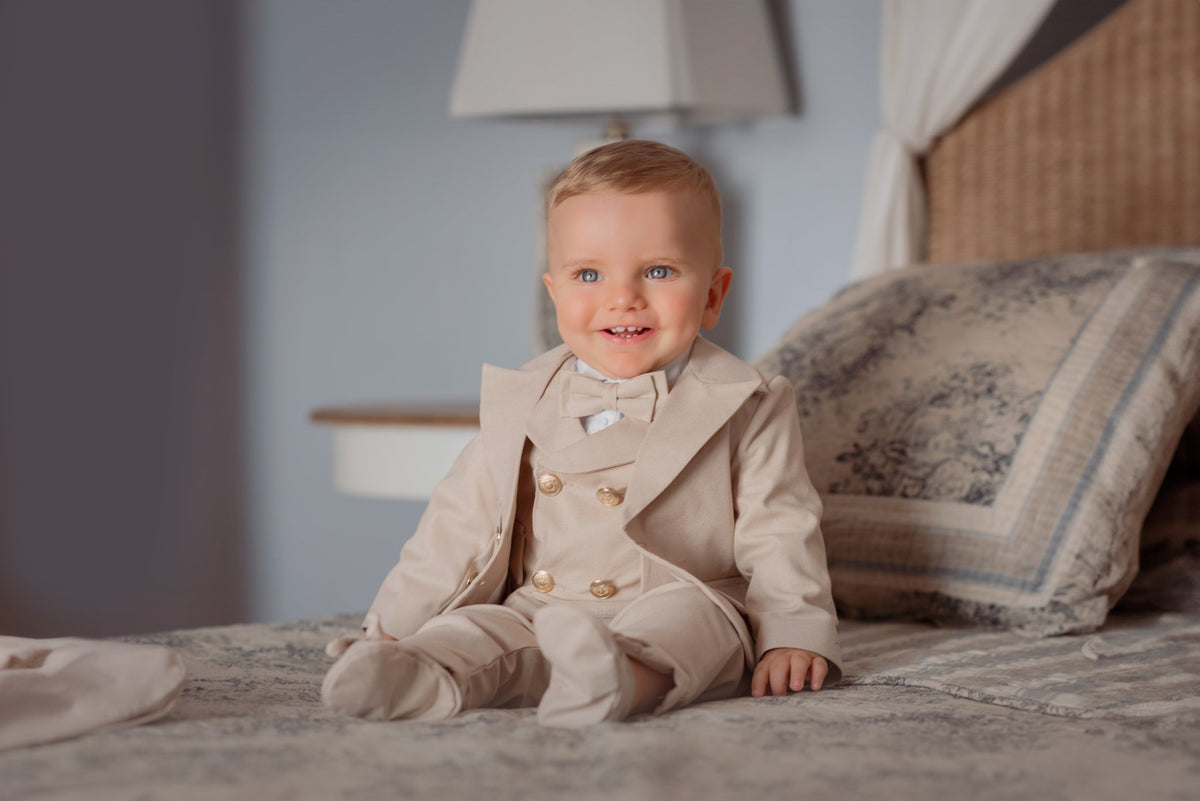 Costumaș botez pentru băieți Edward  Beige