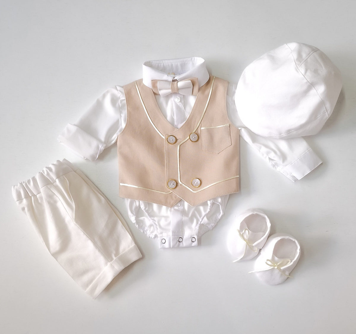 Costumaș botez pentru băieți Enzo Beige Lino Touch