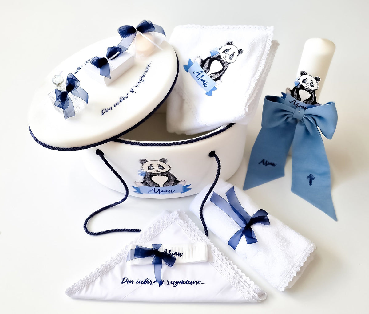 Set complet botez băieți Panda Bear Costum botez + Trusou + Lumanare