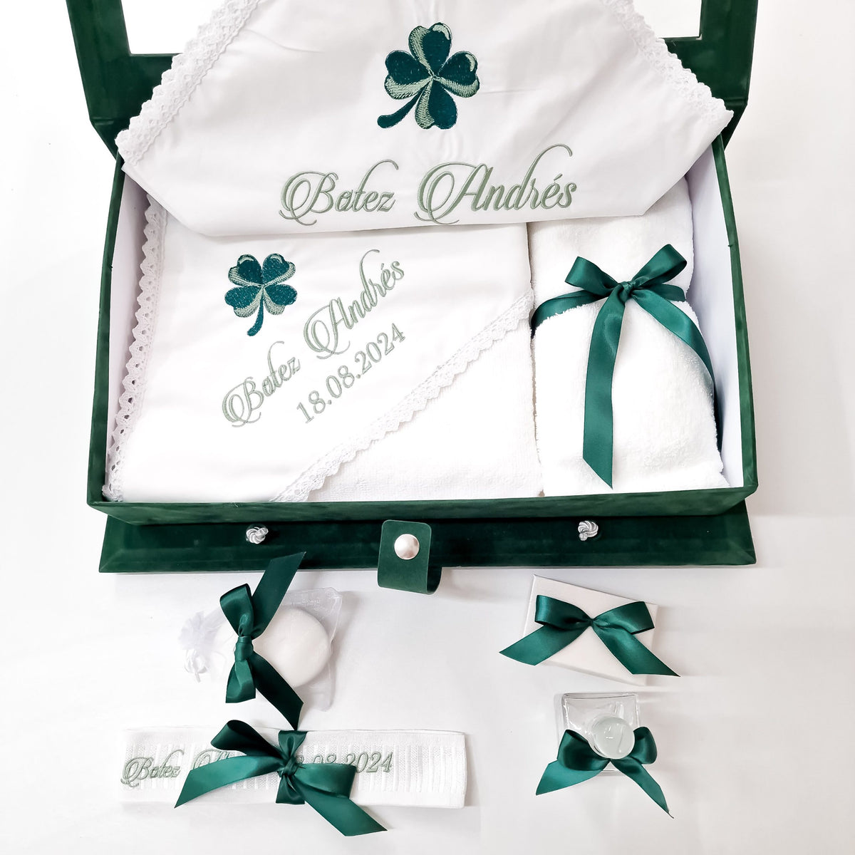Trusou Botez Băieți Green Clover