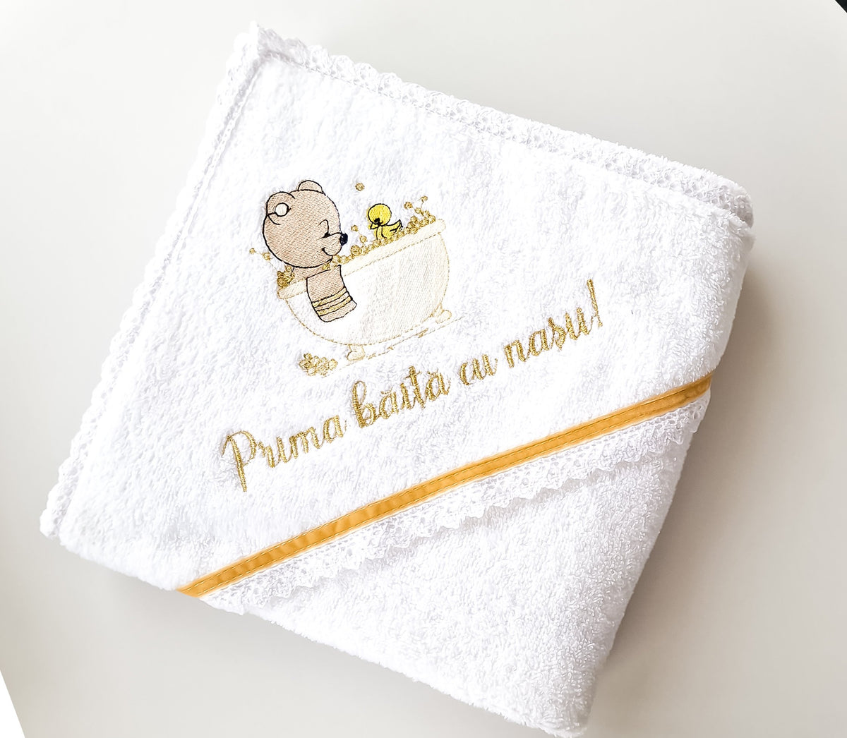 Prosop cu capișon personalizat pentru băieți "Prima baița cu nașii!" -Gold