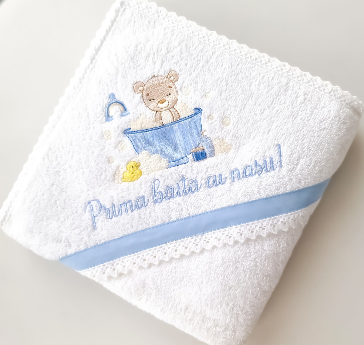 Prosop cu capișon personalizat pentru băieți "Prima baița cu nașii!" -Blue