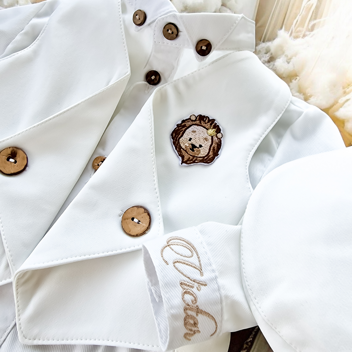 Costumaș botez pentru băieți Erik White Lion