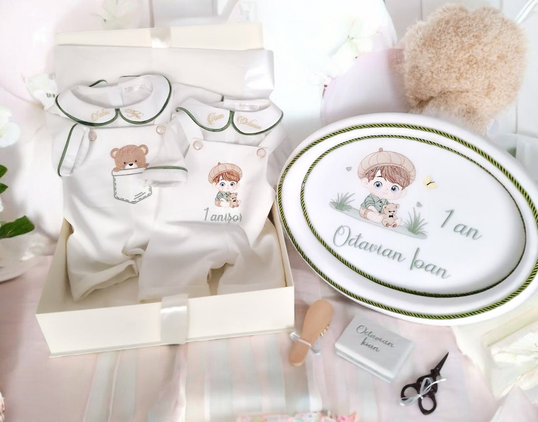 Set Aniversar Personalizat 1 An - Costumaș Tăvița Moț și Accesorii Unice