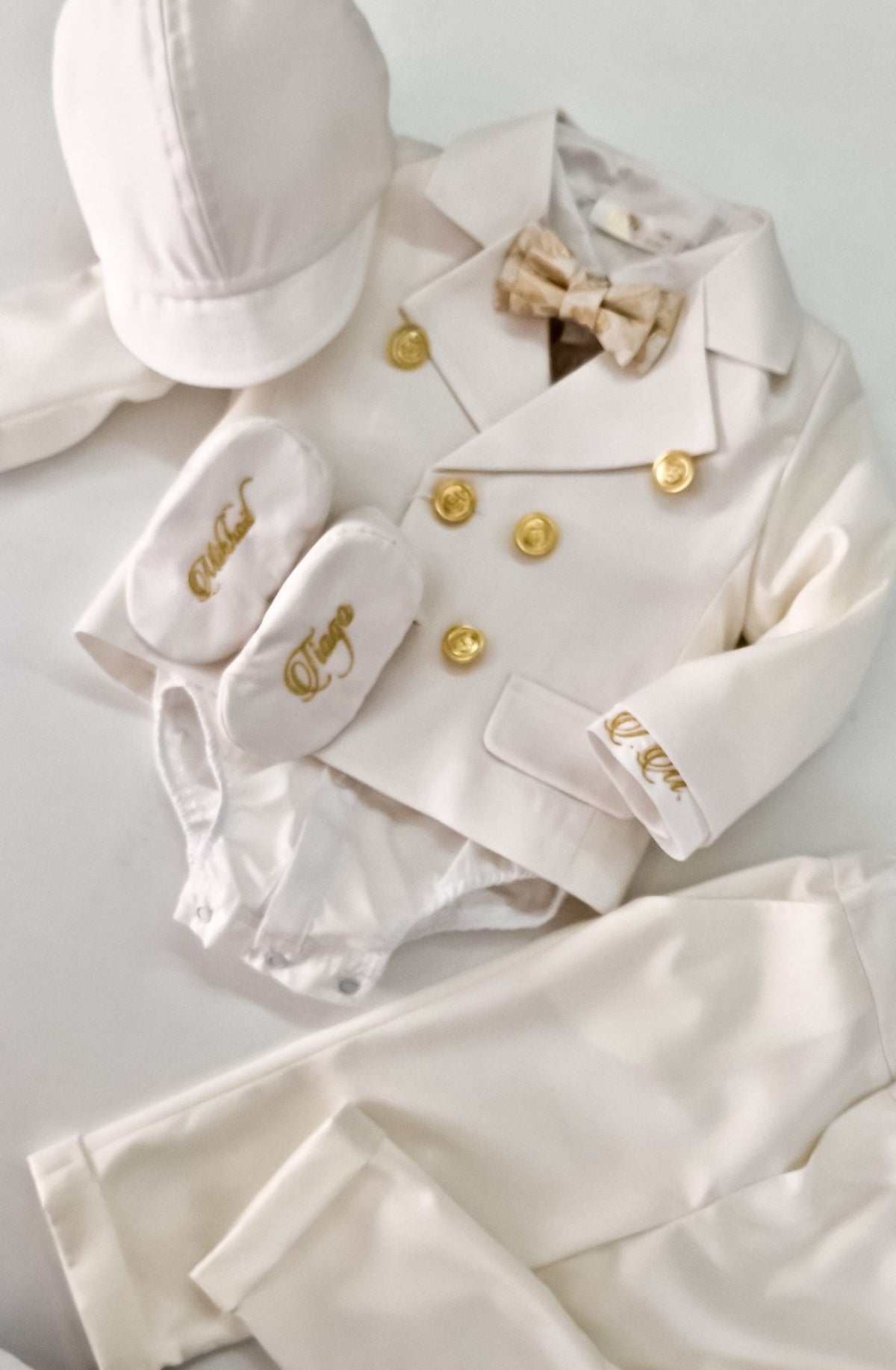 Costumaș botez pentru băieți Mateo Royal White
