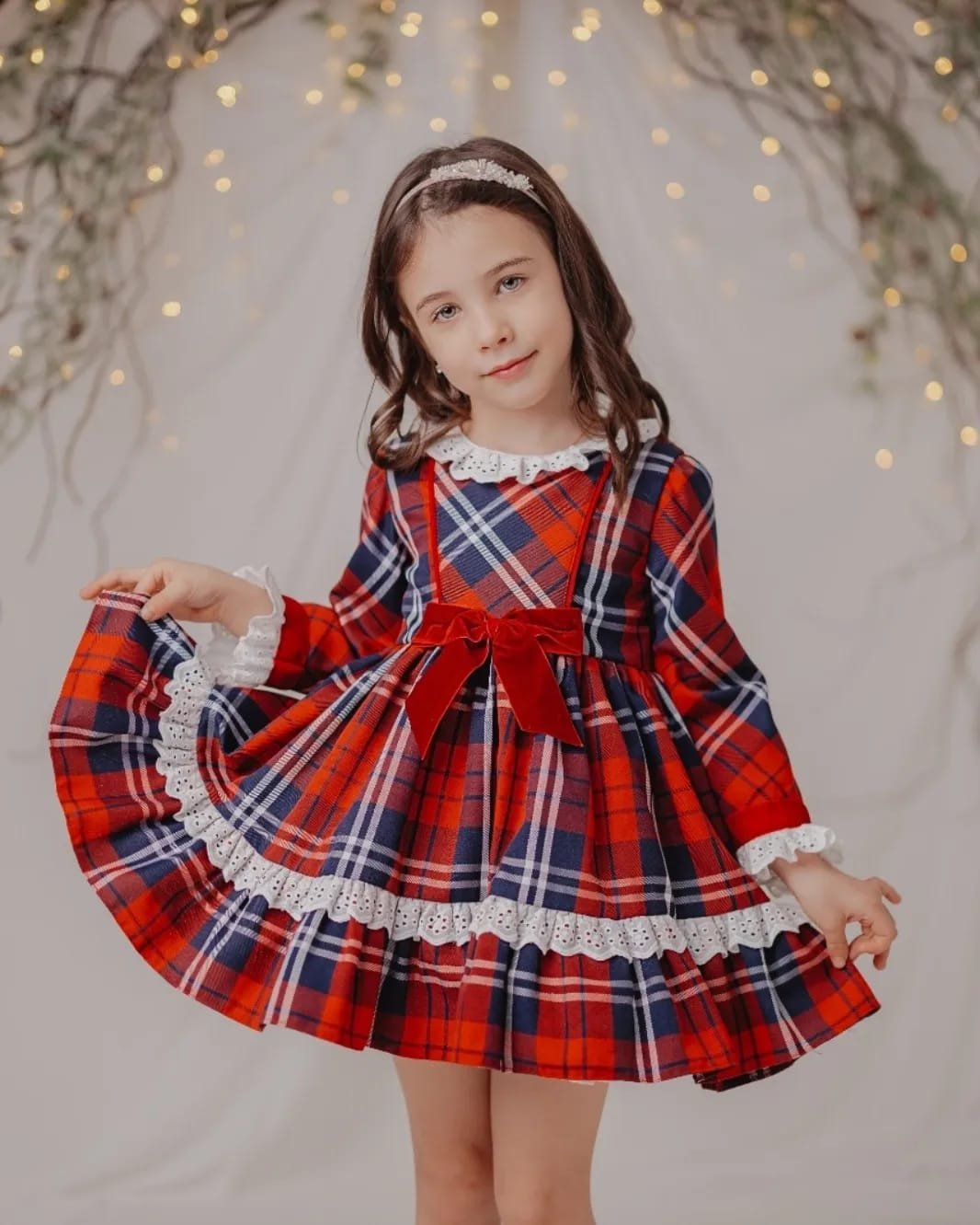 Rochie de Crăciun cu Imprimeu Carouri – Feerie de Iarnă