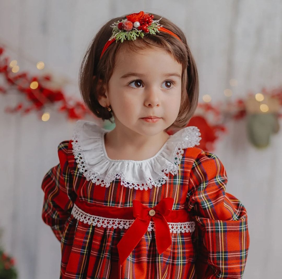 Rochie de Crăciun în Carouri –Chic de Sărbători