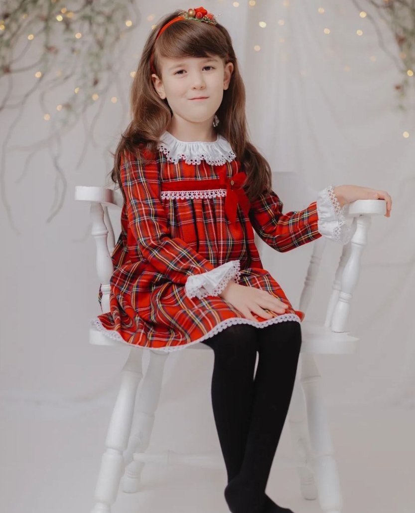 Rochie de Crăciun în Carouri –Chic de Sărbători