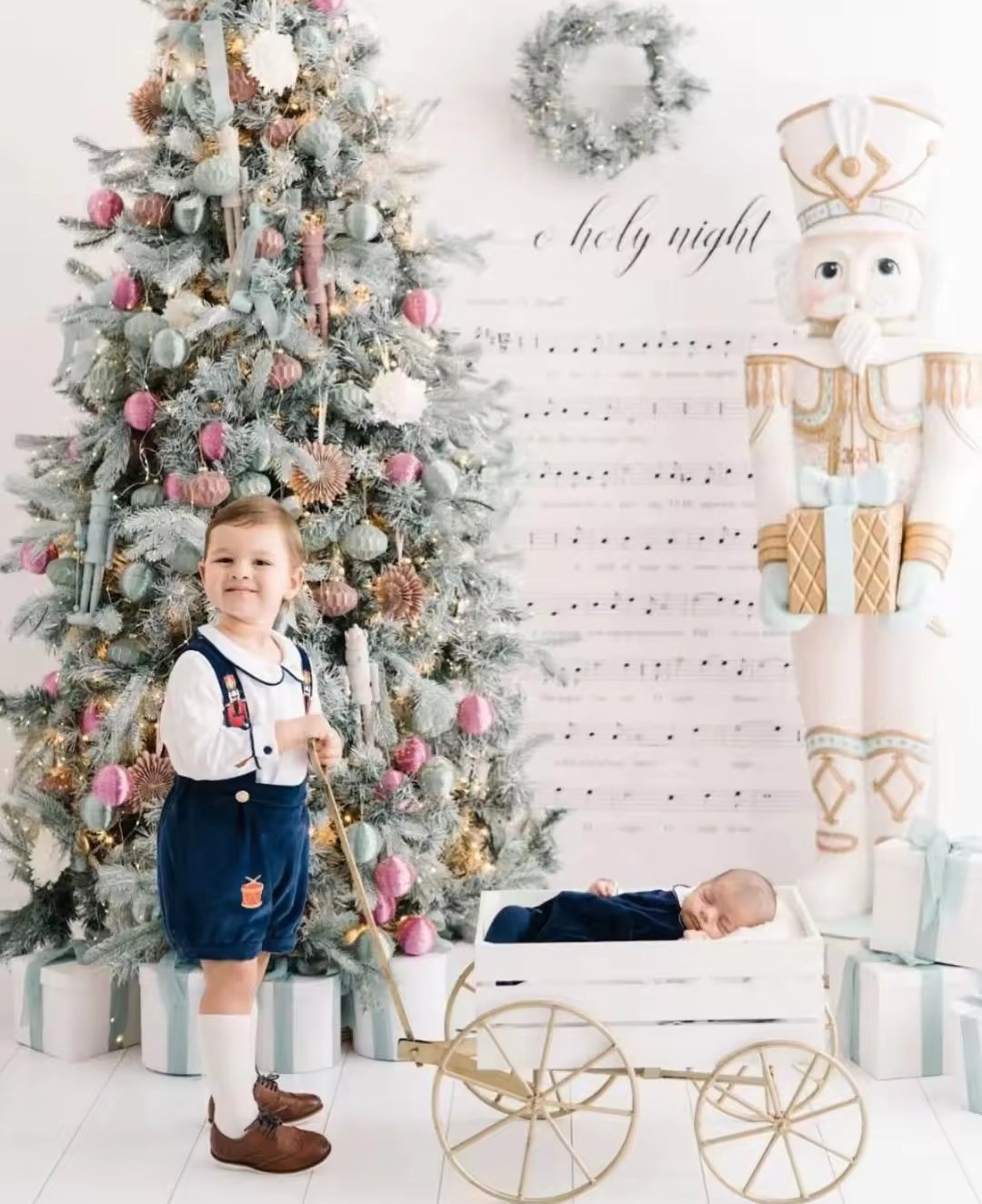 Costumaș Băieți de Crăciun - Catifea Verde cu Detalii Nutcracker