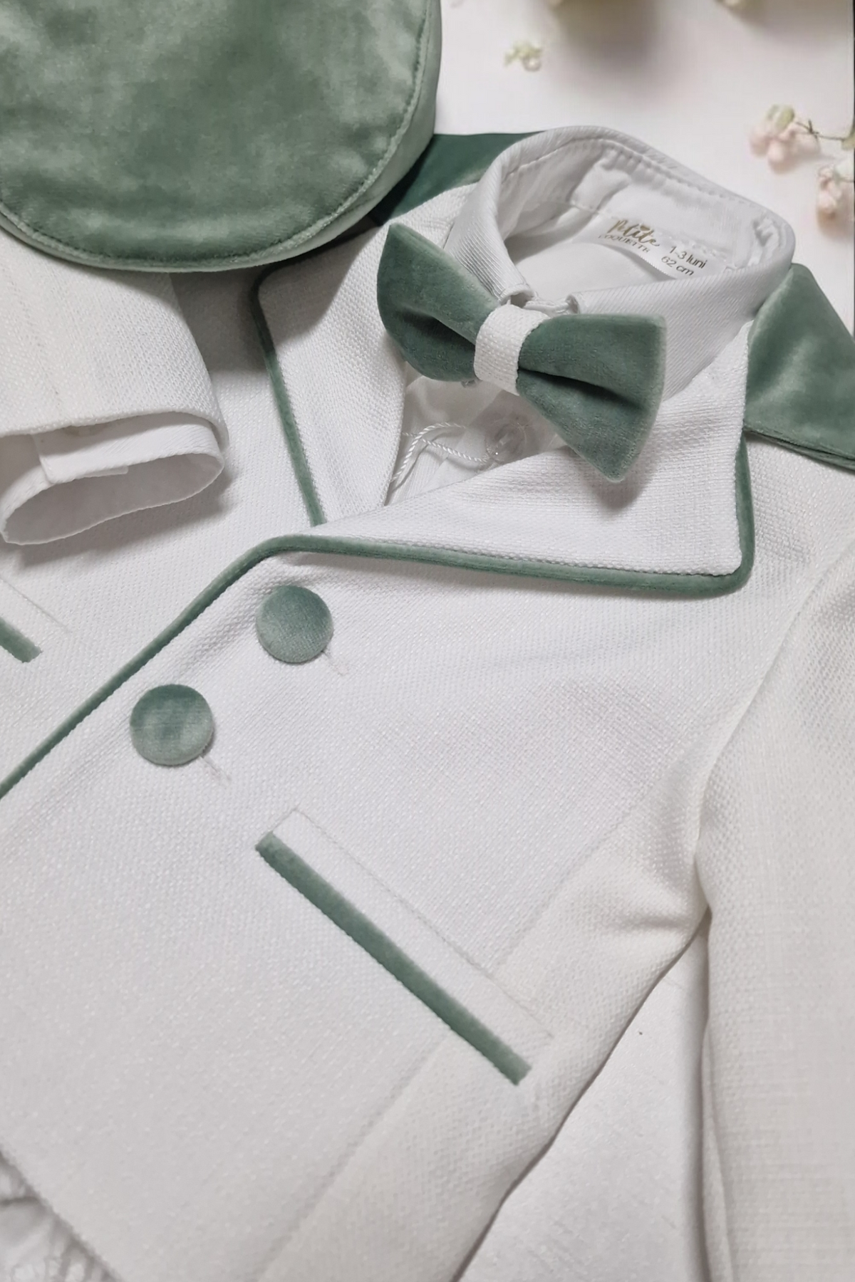 Costumaș botez pentru băieți alb / oliv Rafaelle -Private Collection Velvet Touch