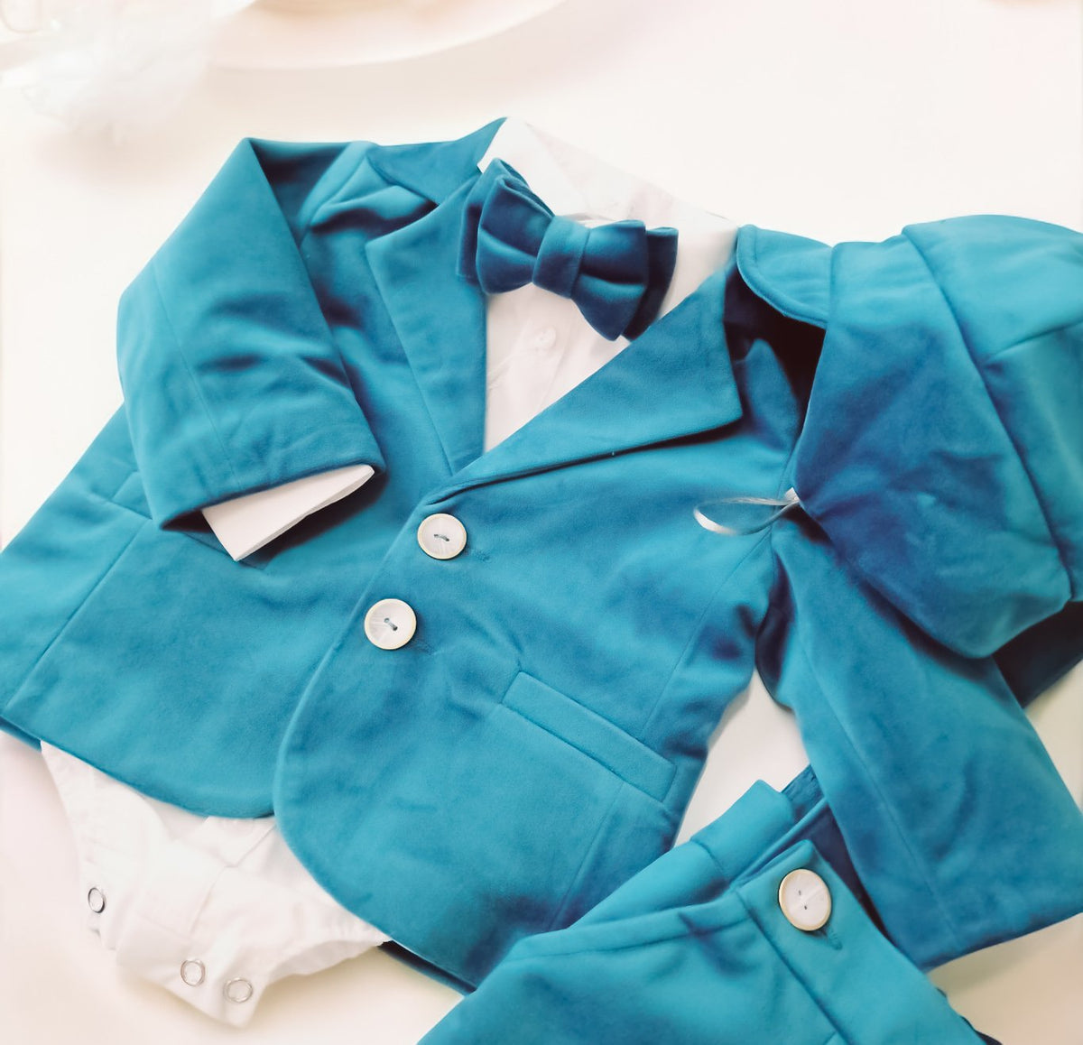 Costumaș botez pentru băieți Sabin Velvet Regata