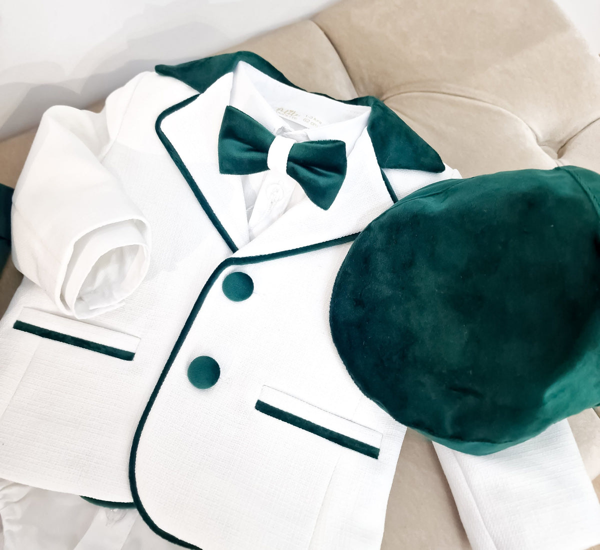 Costumaș botez pentru băieți alb / verde smarald Rafaelle -Private Collection Velvet Touch