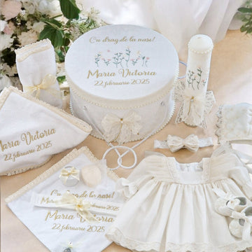 Set complet botez fetiță- Rochiță botez + Trusou + Lumanare -tematica Flori de Primăvară