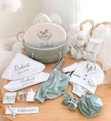 Set complet botez băieți Baby Horse- Costum botez + Trusou + Lumanare