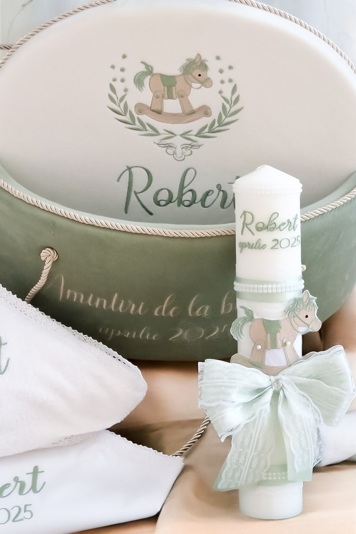 Set complet botez băieți Baby Horse- Costum botez + Trusou + Lumanare