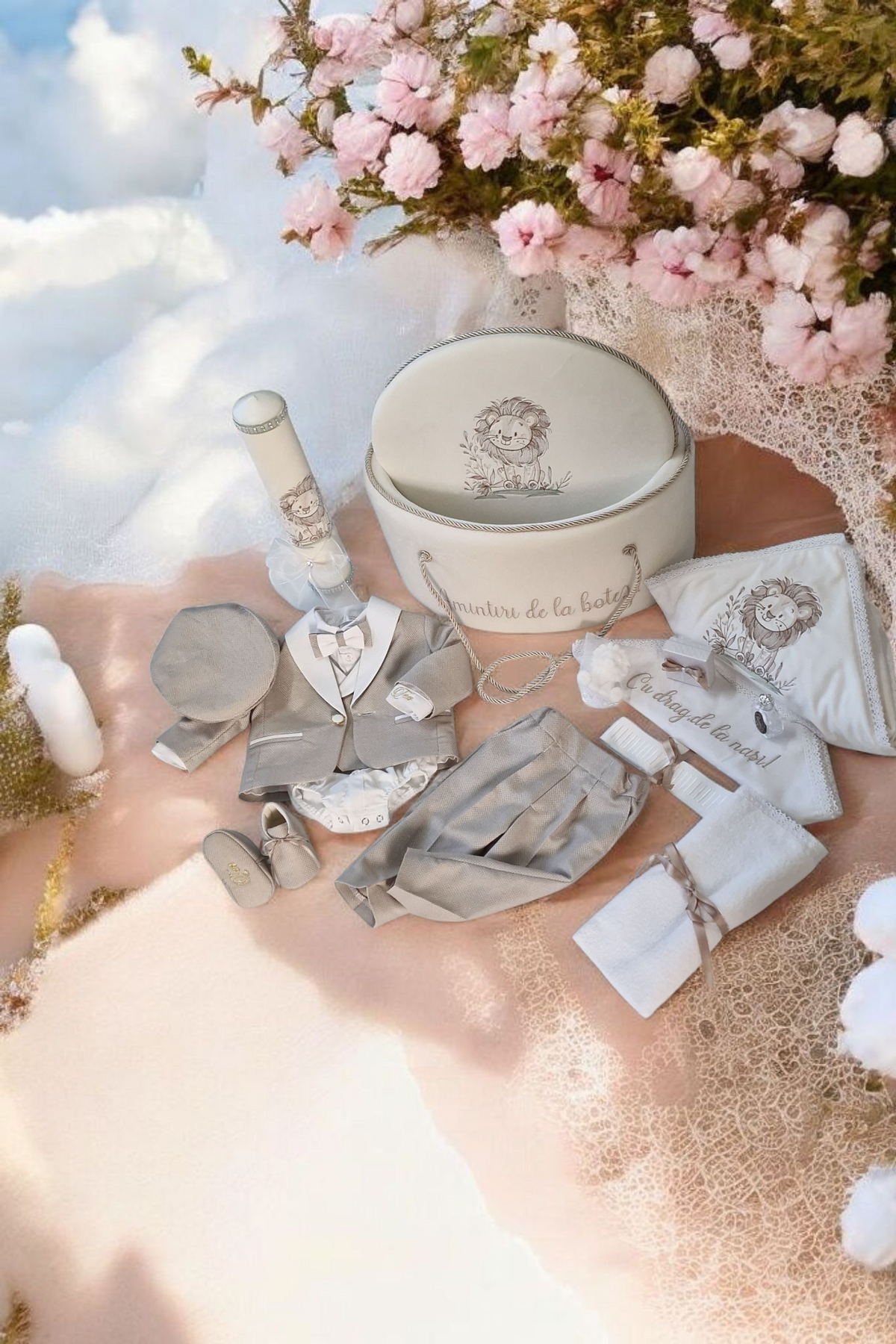 Set complet botez băieți Leu- Costum botez + Trusou + Lumanare