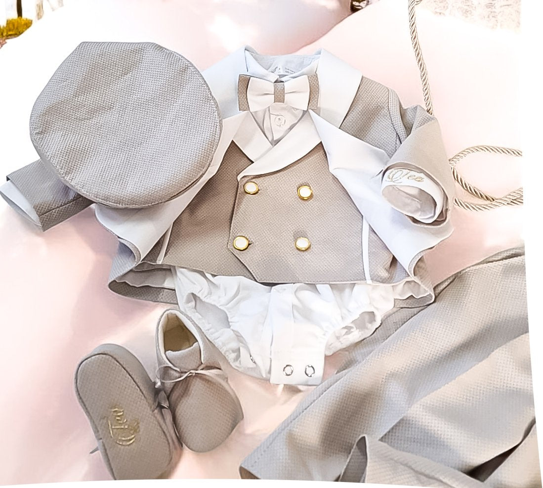 Set complet botez băieți Leu- Costum botez + Trusou + Lumanare
