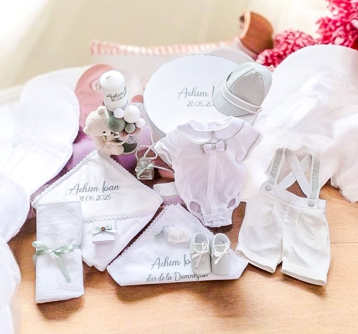 Set complet botez de vara băieți -tematica Ursuleț 3 d cu baloane Costum botez + Trusou + Lumanare