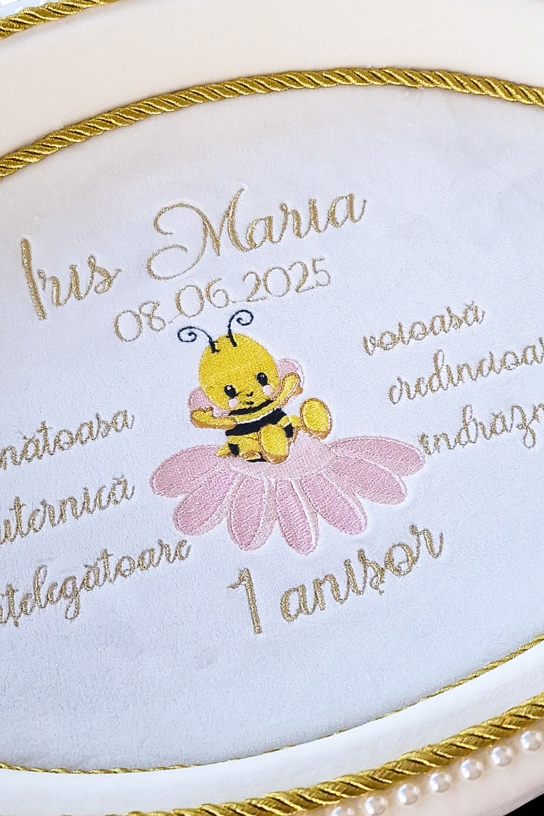 Set tăviță de moț aniversară fetiță personalizată – perie, forfecuță, cutiuță tematica Albinuța Petite Coquette