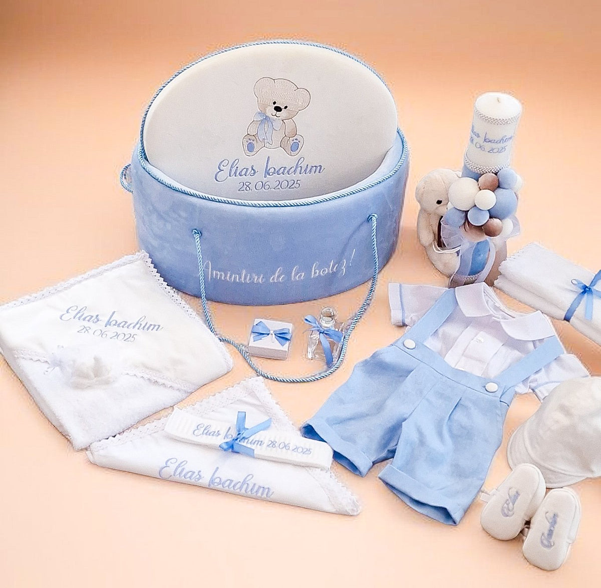 Set complet botez de vara băieți bleo/ivoire- tematica aripi- Costum botez + Trusou + Lumanare