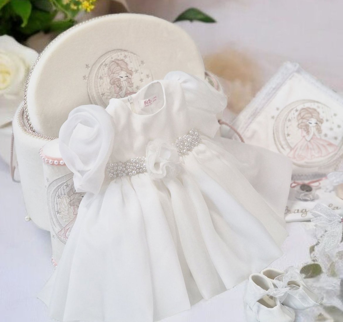 Set Complet Botez Fetiță Ariel Ivory Rochita +Trusou+Lumanare