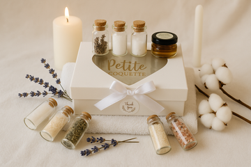Set mirodenii pentru prima băiță cu nașii in cutie ivoire
