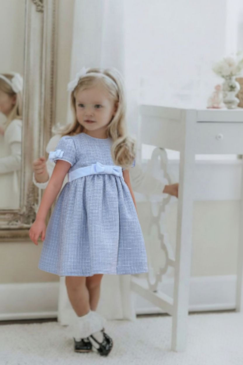 Rochiță fetițe din stofă Chanel bleu, cu fundiță și croi elegant
