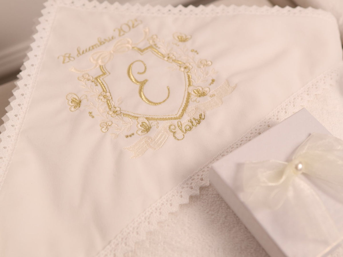 Set Complet Botez Fetiță Eloisë Ivory Rochita +Trusou+Lumanare