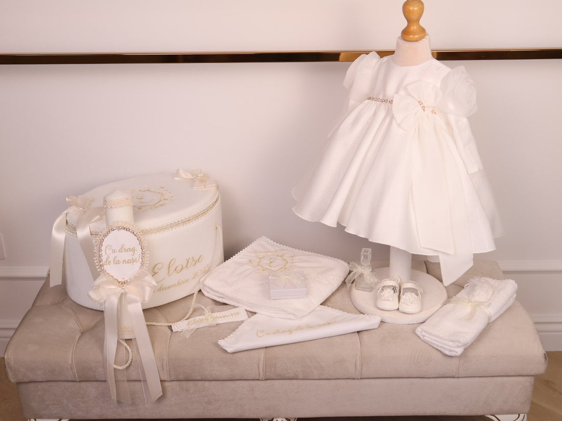 Set Complet Botez Fetiță Eloisë Ivory Rochita +Trusou+Lumanare