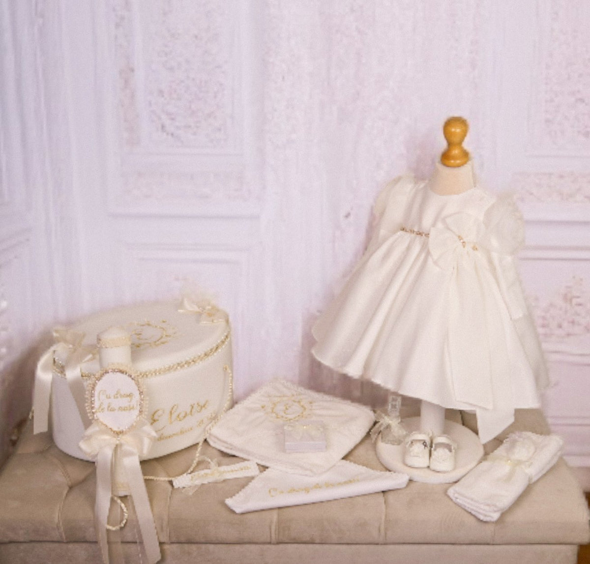 Set Complet Botez Fetiță Eloisë Ivory Rochita +Trusou+Lumanare