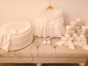 Set Complet Botez Fetiță Casryn Ivory Rochita +Trusou+Lumanare