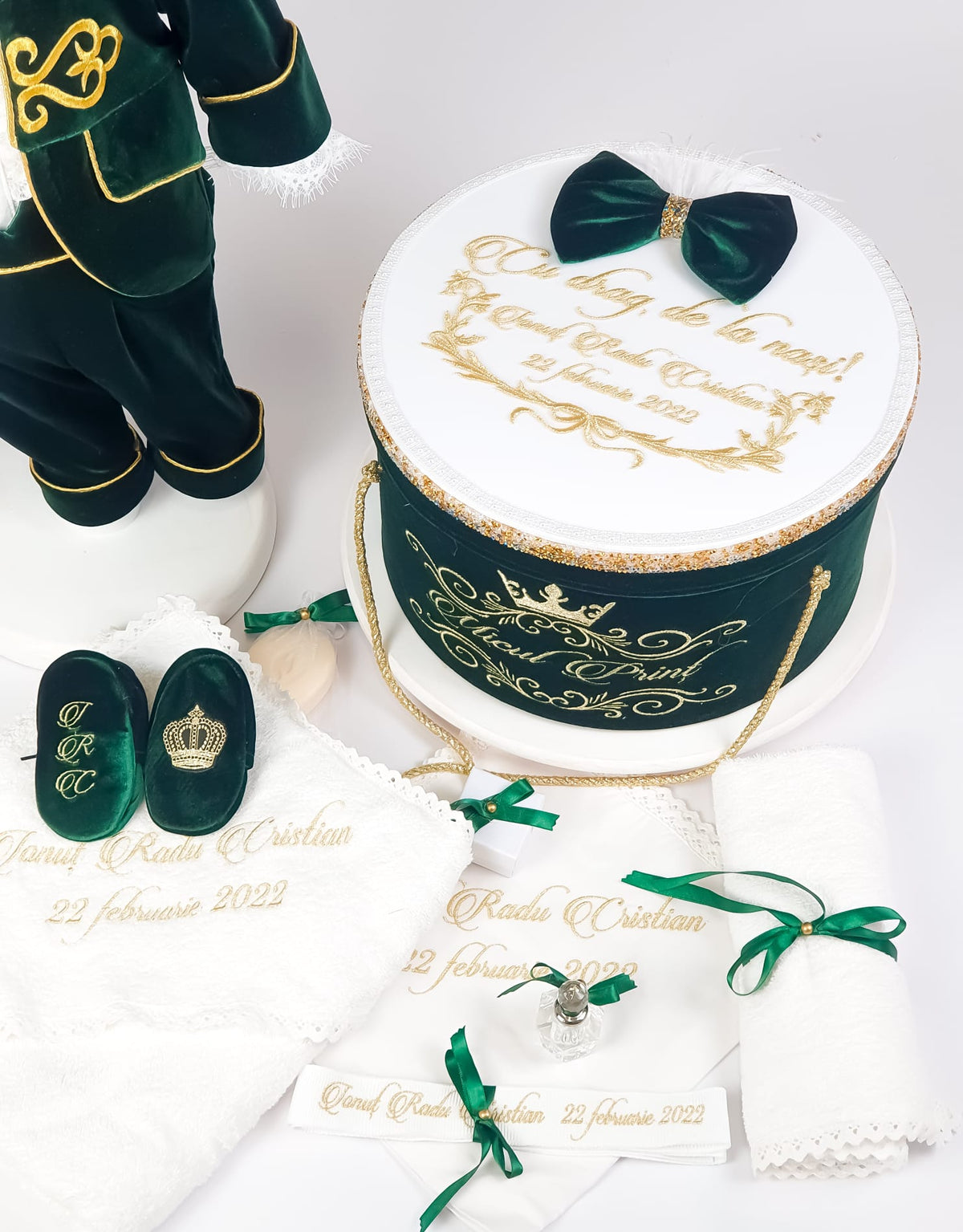 Set complet botez băieți - Costum botez + Trusou + Lumanare -tematica Micul Prinț  Green Velveth