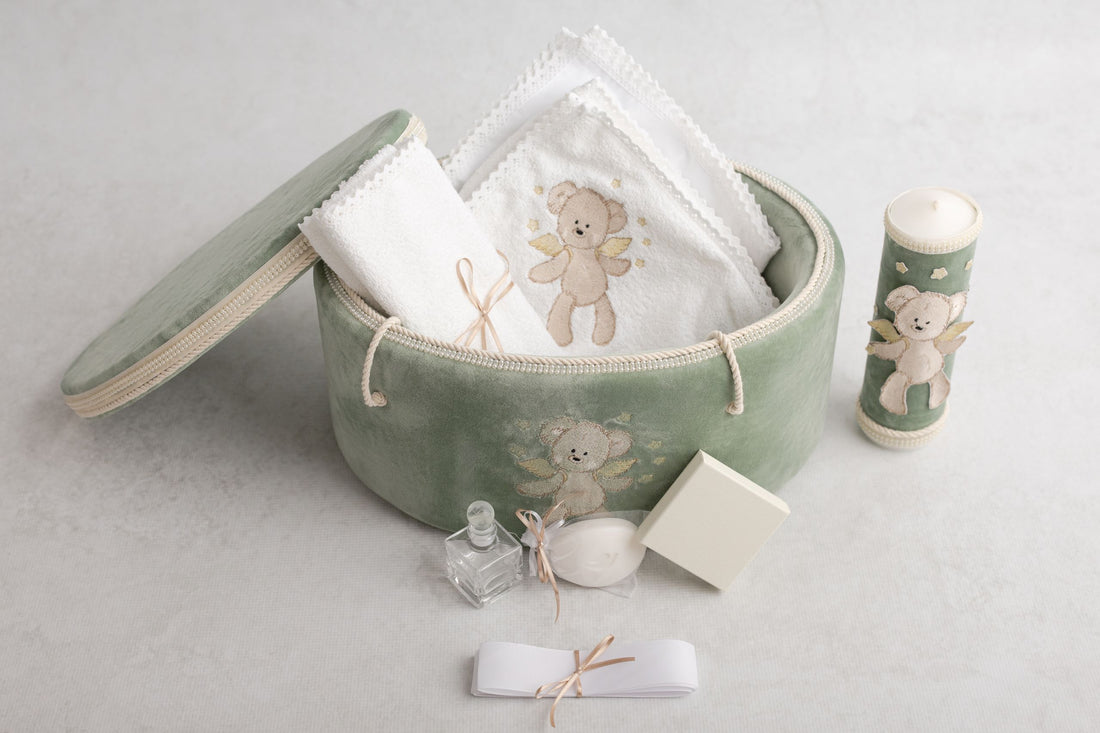 Lumânare  Botez Personalizata Olive Angelic Teddy Bear